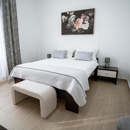 Apartment Val With Sea View Шибеник Экстерьер фото